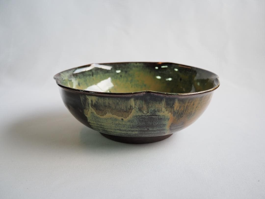 裏千家14世淡々斎宗室御書付『高取焼梅形菓子器』13代亀井味楽造（共箱）