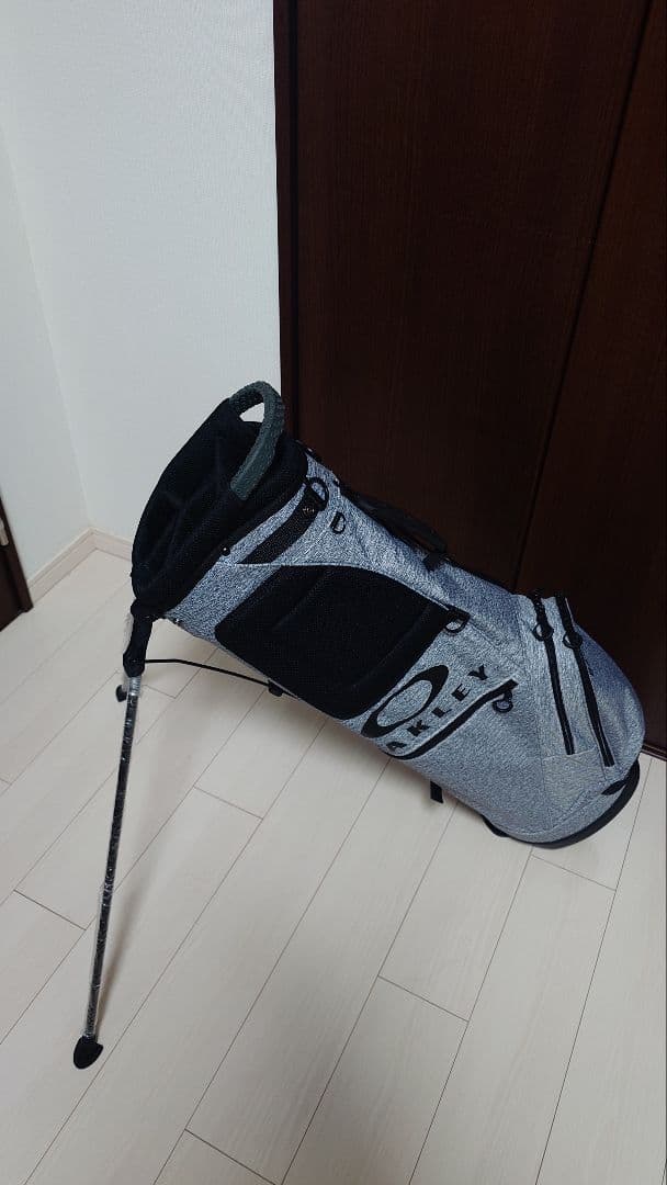 OAKLEY キャディバッグ グレー