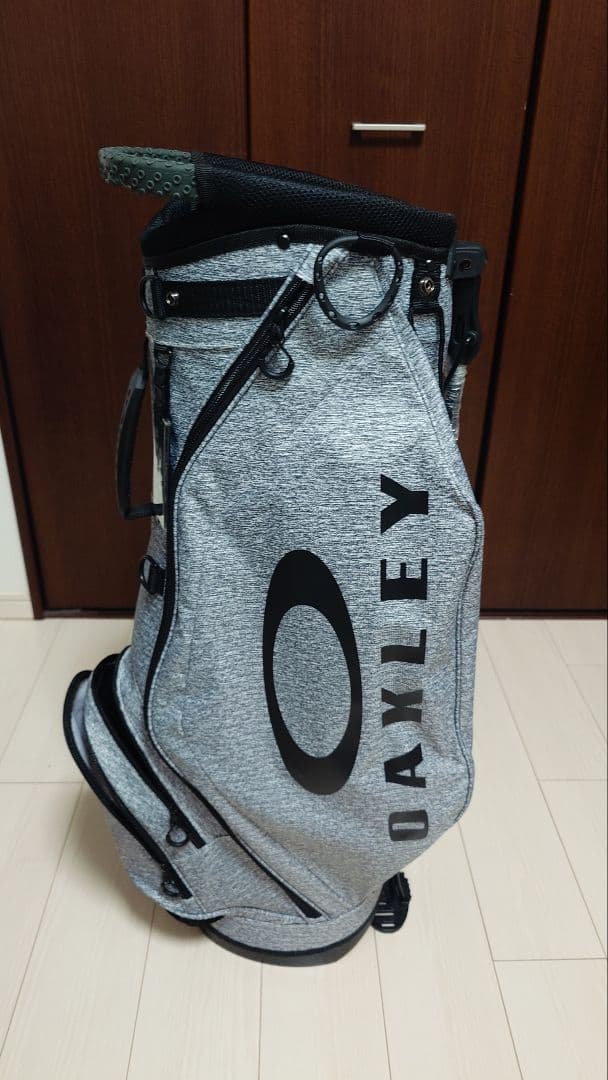 OAKLEY キャディバッグ グレー
