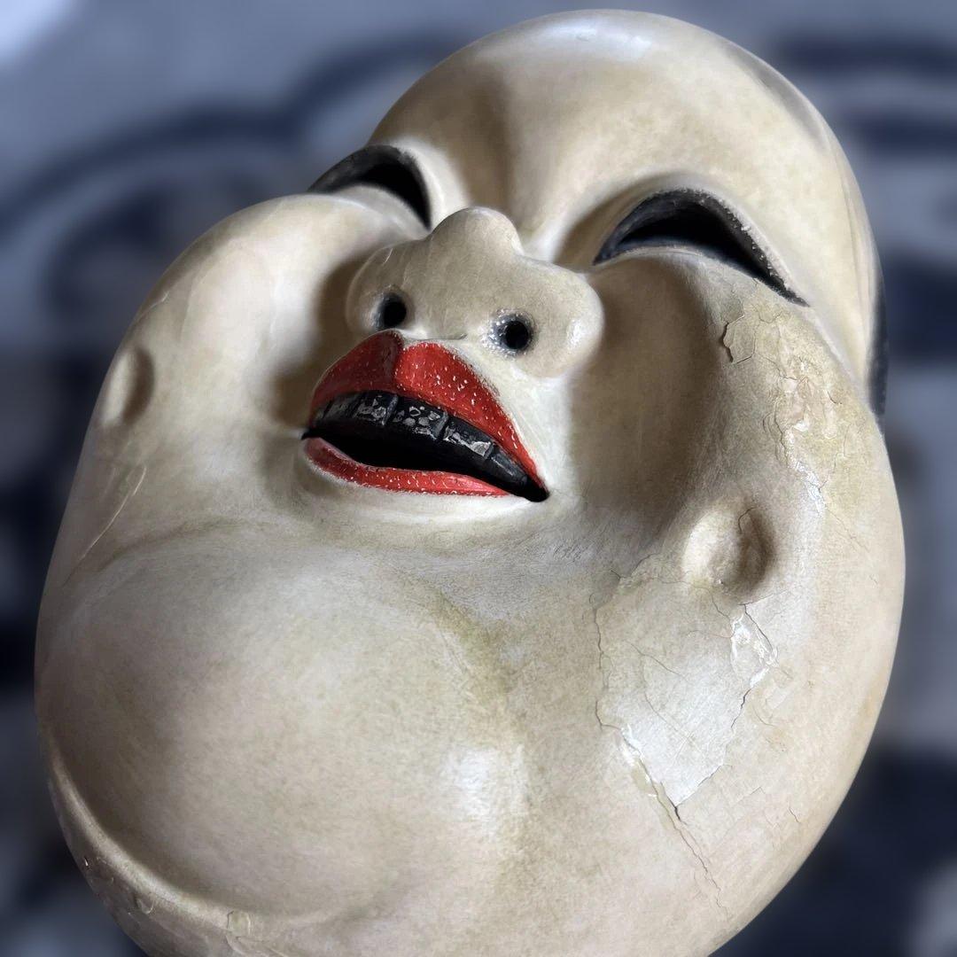 伝統的な能面　お多福