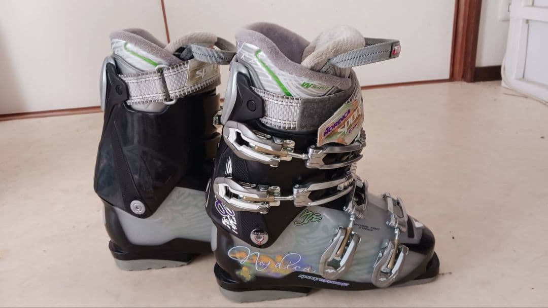 Hart　Diva (ディーバ) 　ノルディカブーツ　スキー板セット 青23.5