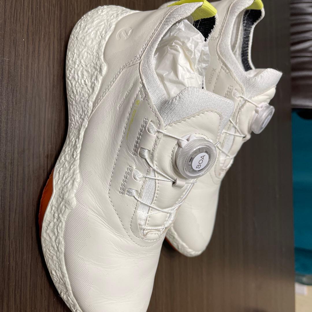 ホワイト ゴルフシューズ BOAシステムBIOM H5 23.5