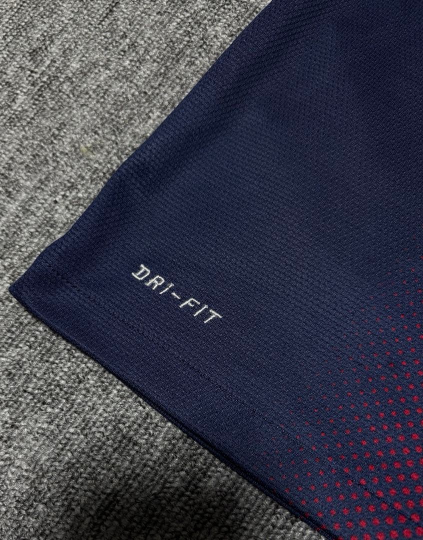 NIKE バルセロナ　ユニフォーム　セスクファブレガス　FCB シャツ 4番