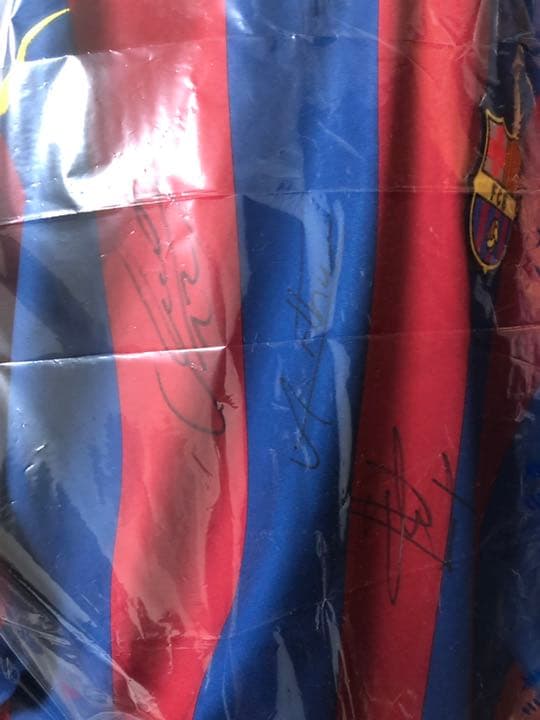 バルセロナ　サイン入り　ユニホーム　ビダル　アルトゥール　ラングレ