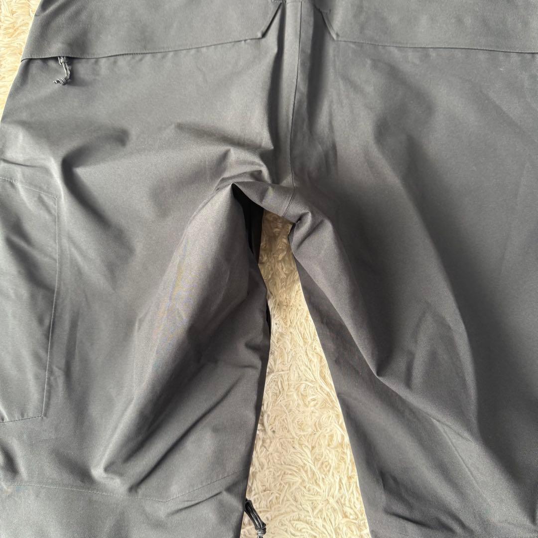 Burton ak Mサイズ　ゴアテックス　パンツ