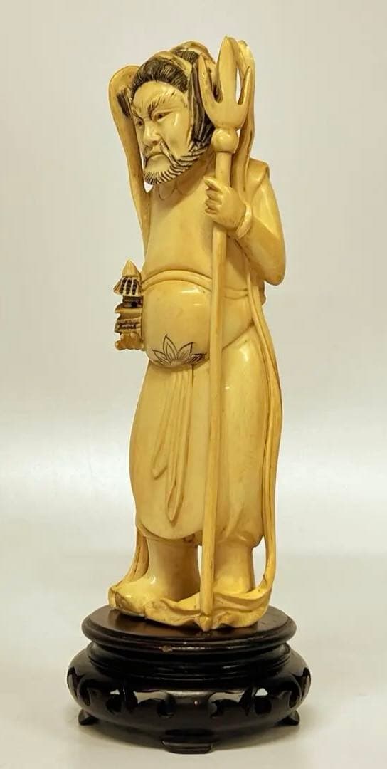 極上　人物　重さ；402g