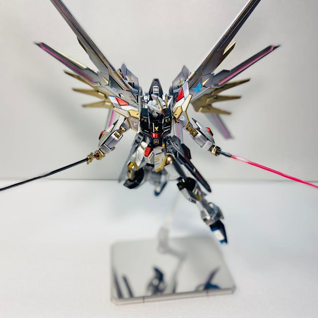 HG マイティーストライクフリーダムガンダム 全塗装 完成品 ガンプラ 塗装済み