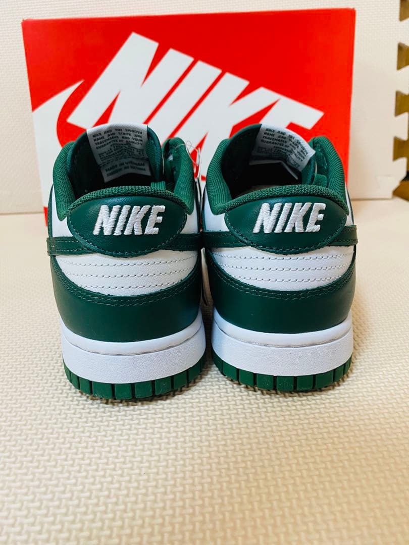 【新品】NIKE DUNK LOW RETRO 9.5 ホワイト/グリーン
