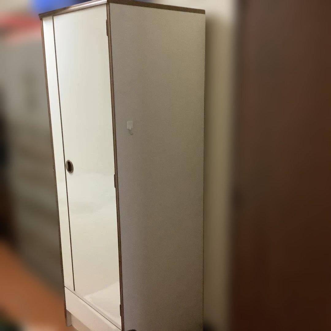 昭和レトロ　ロッカー　洋服ダンス　木製　スリムキャビネット　オフホワイト