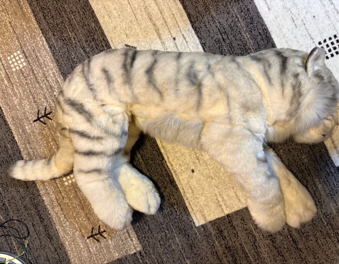 リーベ　ホワイトタイガーぬいぐるみ73cm