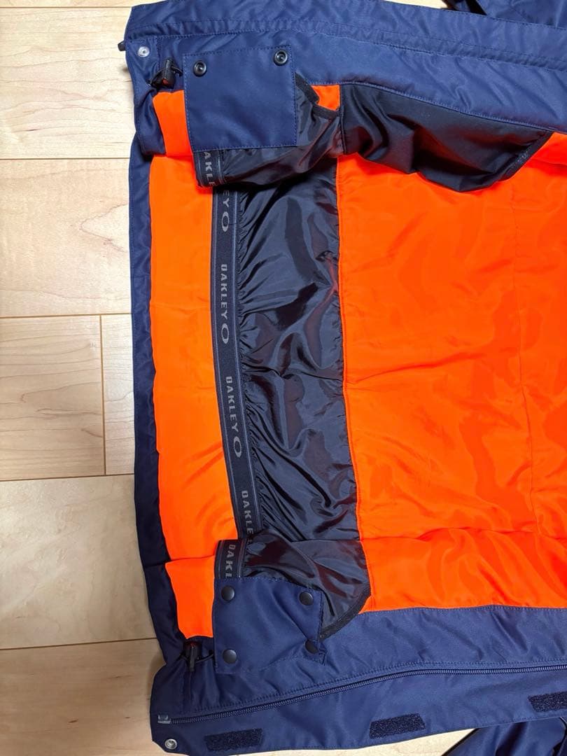 オークリー スノーボードウェア