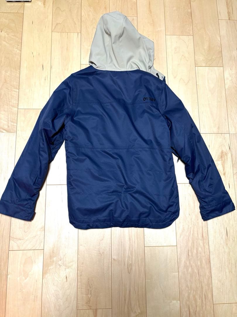 オークリー スノーボードウェア