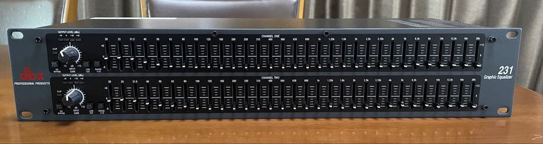 DBX 231 graphic equalizer グラフィックイコライザー
