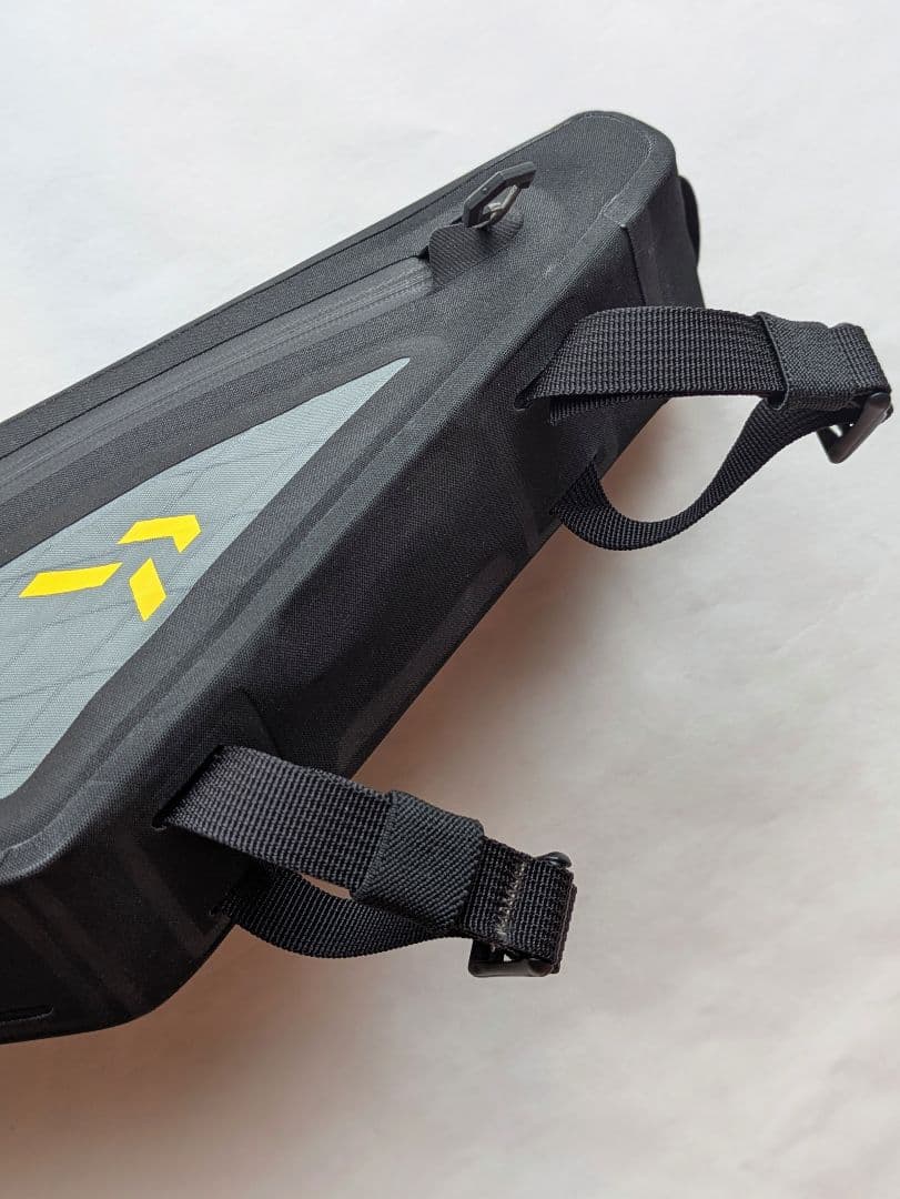 APIDURA アピデュラ バックカントリー フレームバッグ 2L