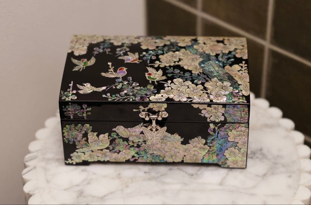 中国伝統螺鈿漆器ジュエリーボックス（内側も螺鈿装飾・純手工制作）