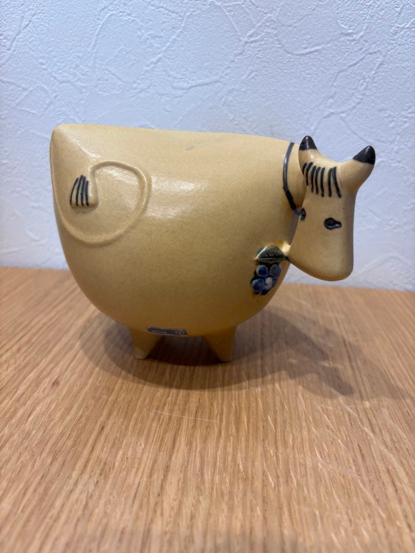 リサラーソン　 Lisa Larson 大きな動物園　ウシ