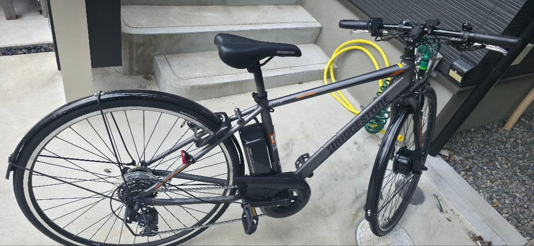 引き取り関西の方限定　ブリヂストン　電動アシスト自転車 グレー