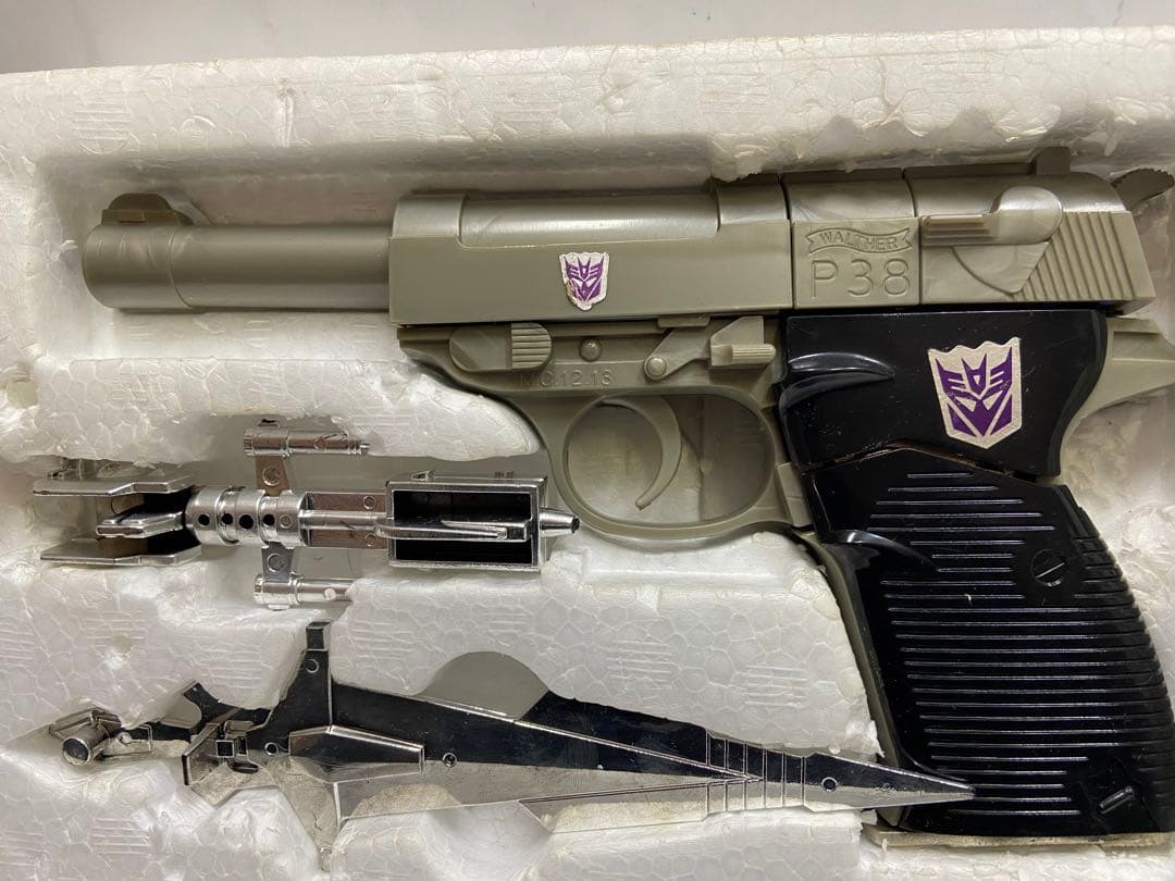 16 トランスフォーマー デストロン/破壊大帝 メガトロン