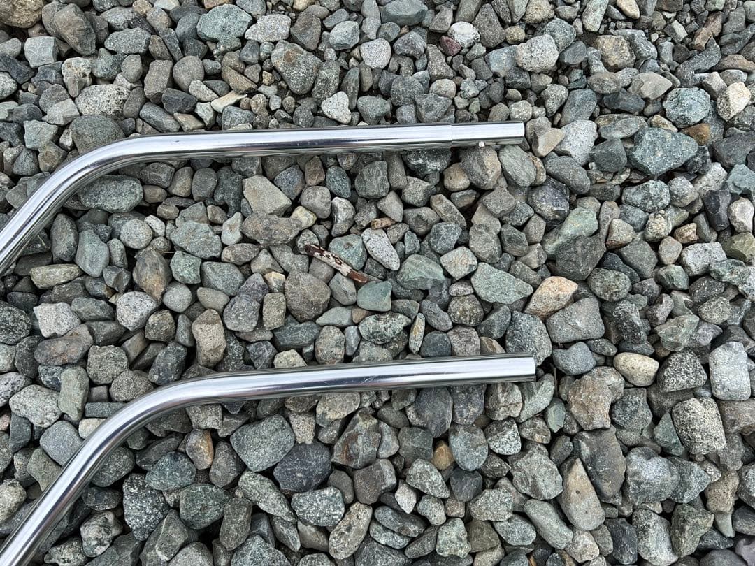 ツインクレスタ　二股ポール