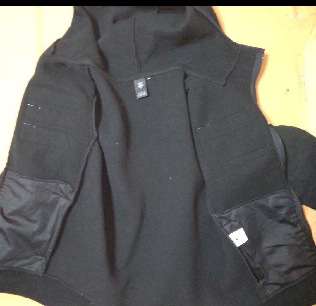 美良品 DESCENT デサント スイスチームモデル パーカージャケット