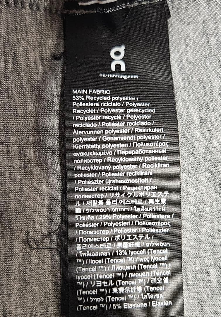 オン　On Hoodie グレー S