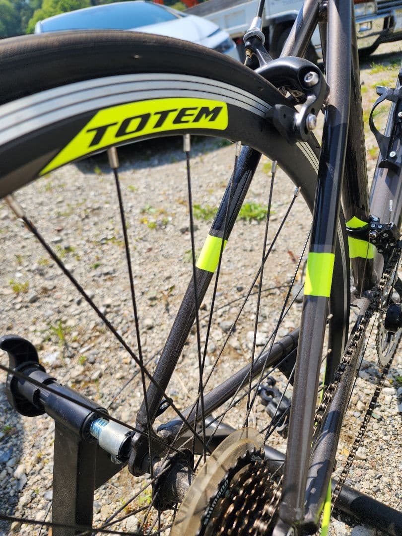 【地域限定・直接引き渡し】TOTEM ロードバイク　700×23C