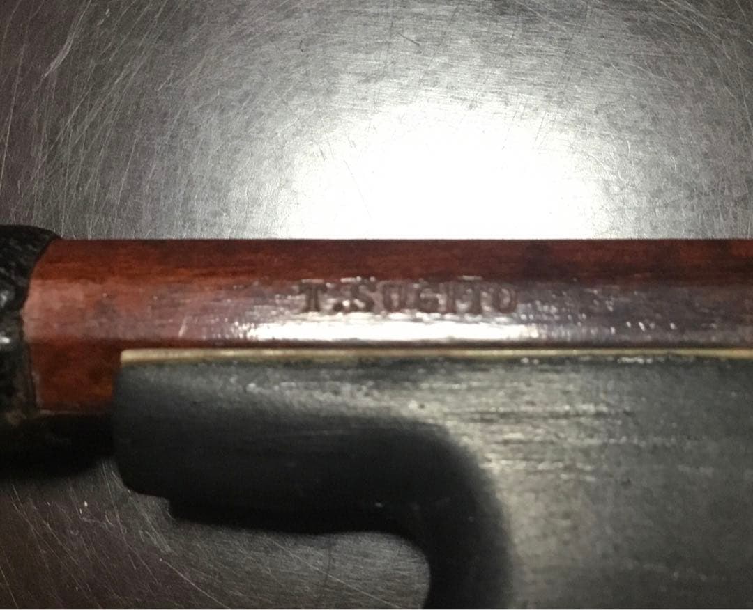 T SUGITO バイオリン弓 4/4