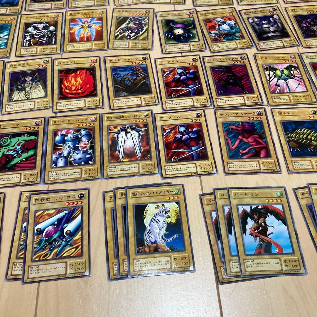 遊戯王カード まとめ売り246枚