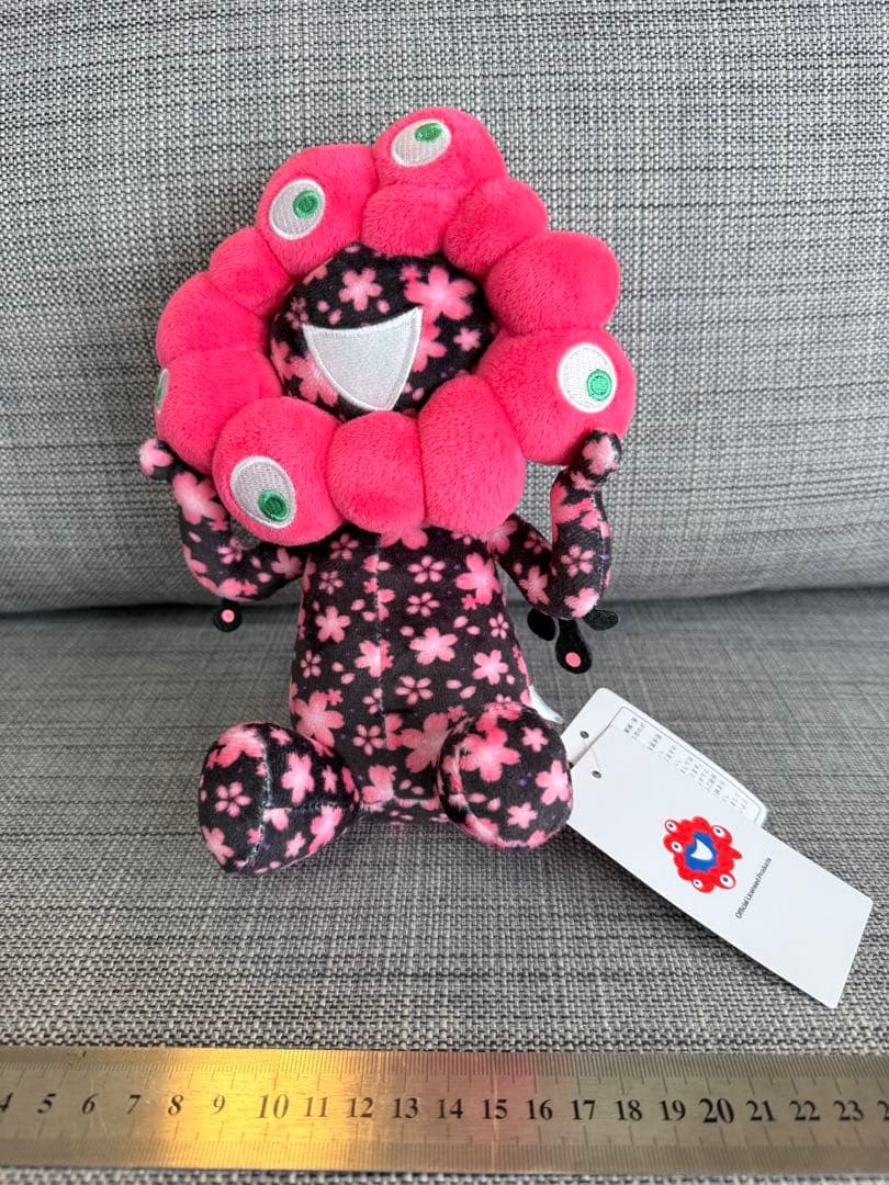 ミャクミャクぬいぐるみ　黒　桜柄　タグあり