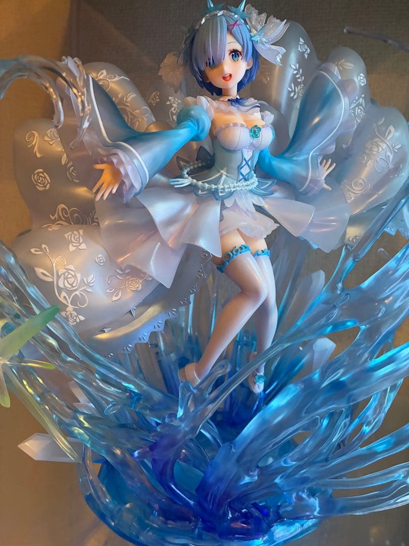 リゼロ　レム　Crystal Dress Ver フィギュア