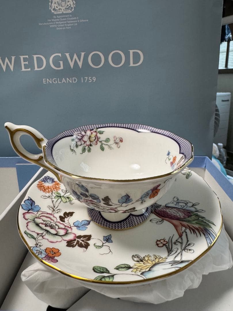  花柄カップとソーサーセット