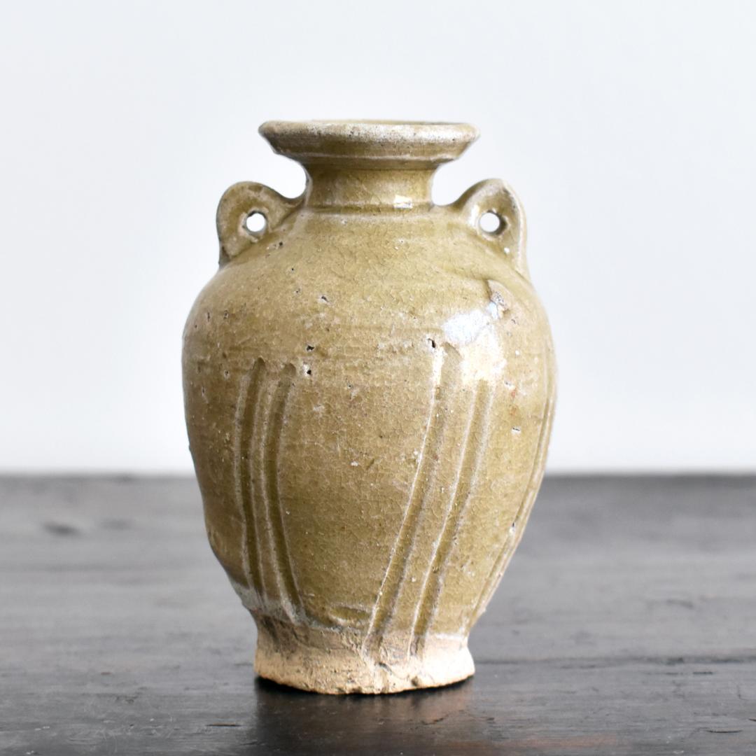 東南アジア ミャンマー （ビルマ）14〜15世紀 青磁盤口双耳瓶