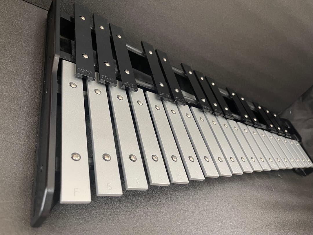 SUZUKI楽器製　鉄琴 調整可能スタンド付き