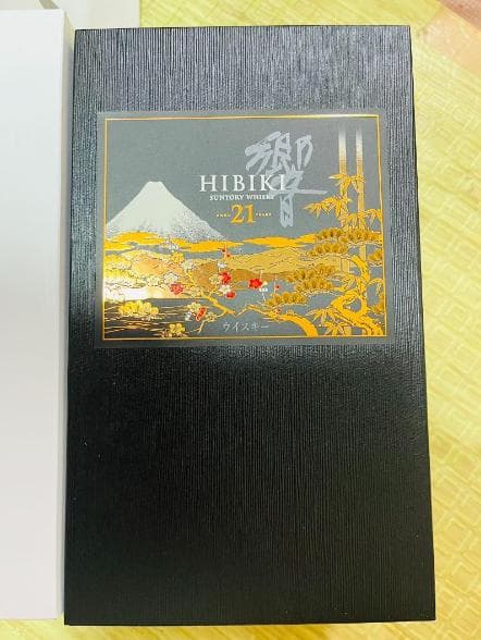 超希少入手難　サントリ－響21年 意匠ボトル限定花鳥風月ウイスキー