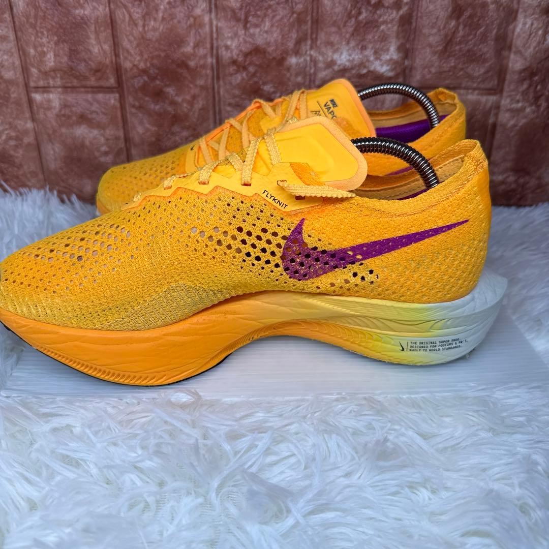 W NIKE ZOOMXヴェイパーフライ ネクスト% 3 26.5cm