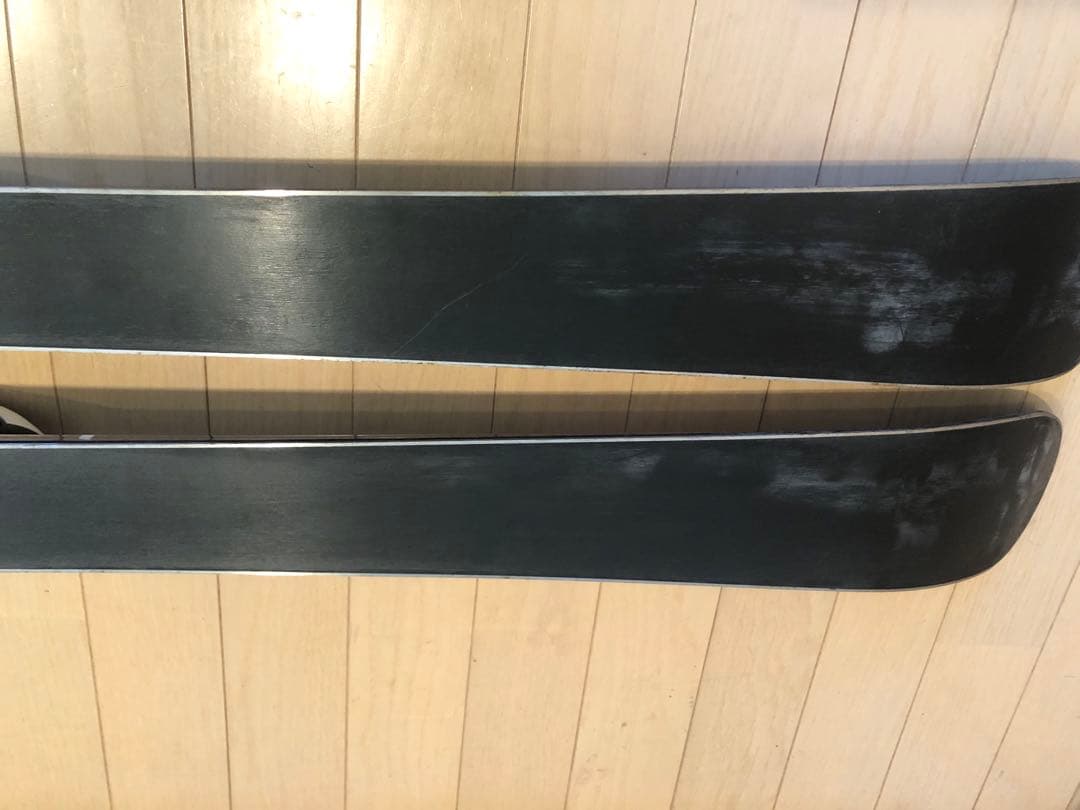 Hart F17 Jr.モーグルスキー 板137cm MARKER 70