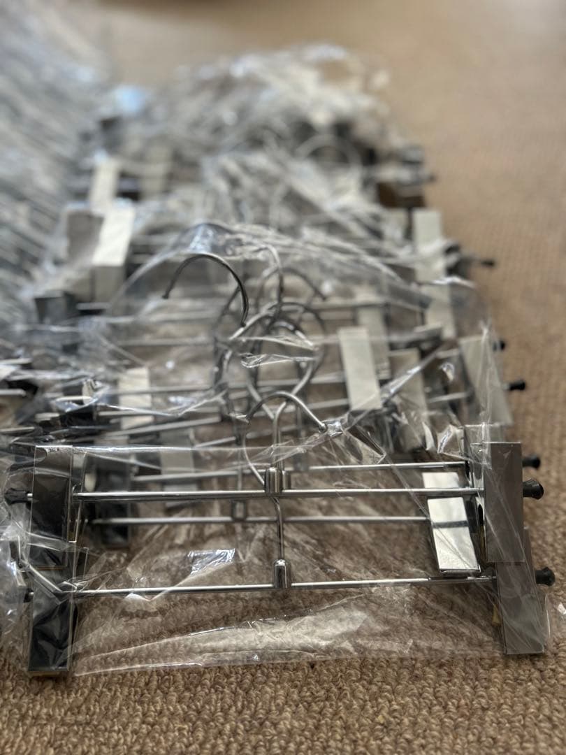 新古品！子供用 ハンガー 首振り まとめ売り 120本＋40本スチール 業務用