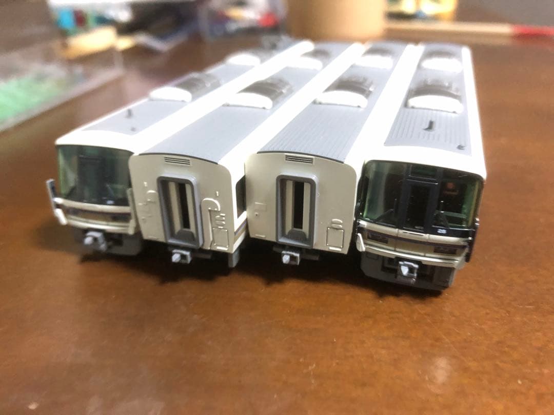 まっつー様　kato 221系リニューアル車4両セット＋223系6000番台