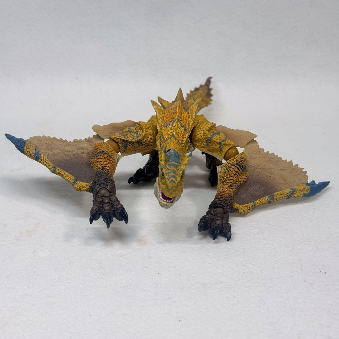 モンスターハンター　モンハン　ヴァルカンログ　 リボルテック　ティガレックス