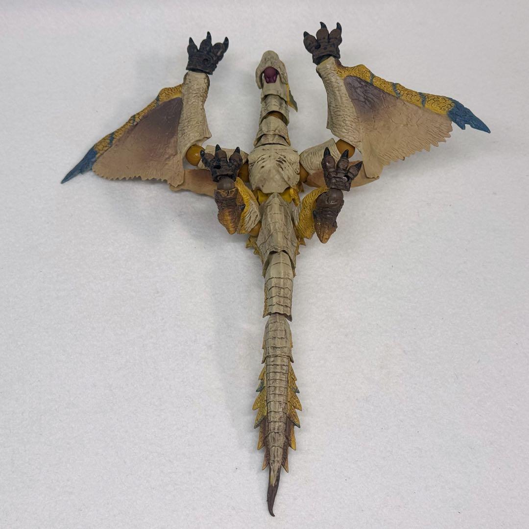 モンスターハンター　モンハン　ヴァルカンログ　 リボルテック　ティガレックス