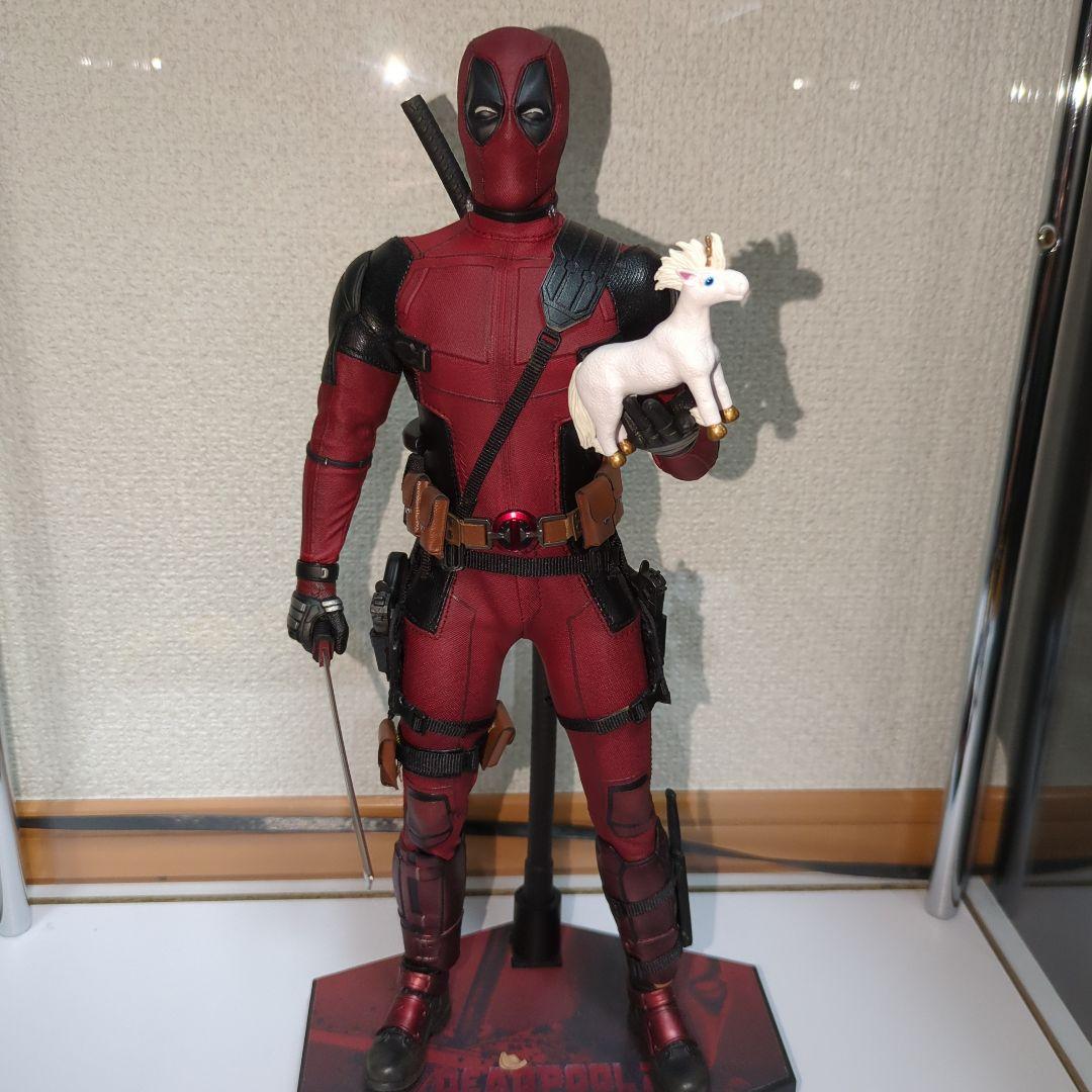 デッドプールホットトイズ