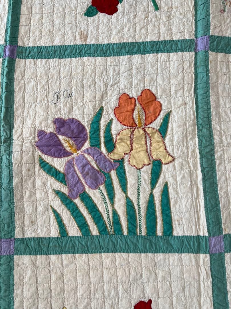 アンティークキルト✴︎刺繍キルト✴︎アップリケキルト