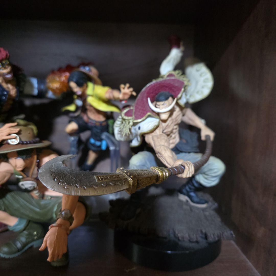 ワンピースフィギュアおまとめ。　エース、白ひげ、ルフィー、キッド５体！