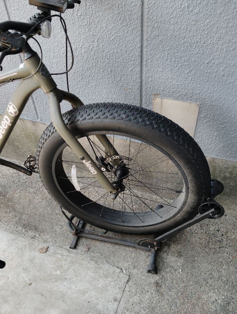 Jeep ファットバイク オリーブグリーン　26インチ