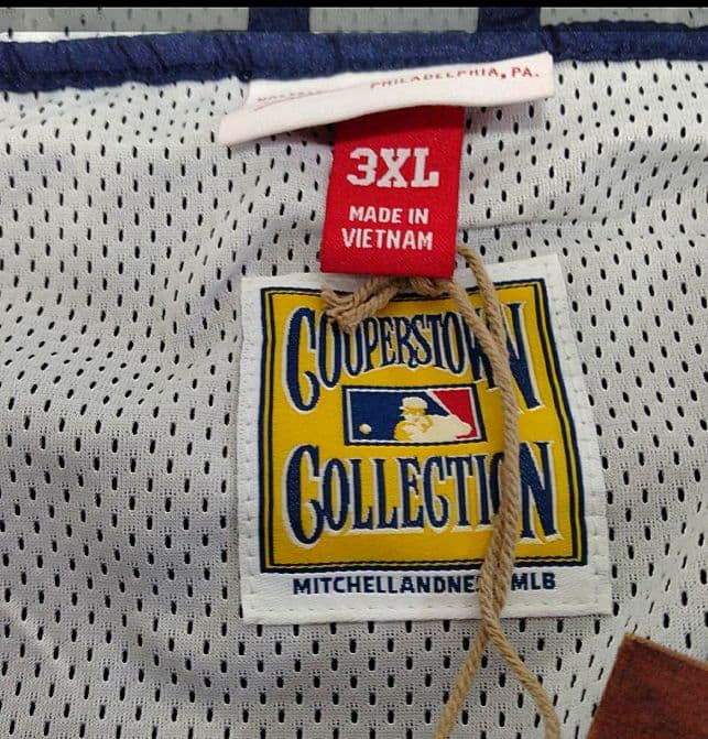 半額セール！MLB UNDENIA WINDBREAKER（ＮＹヤンキース３XL