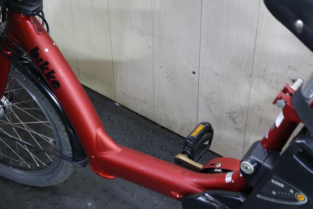 ブリヂストンbikke POLAR e BP0D37 20型 3段8.9AH 赤