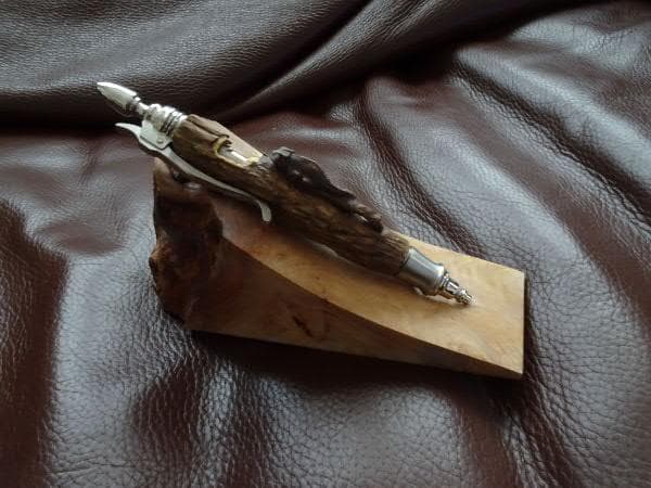 中山英俊 ボルトアクション・ボールペン カメレオン 根付