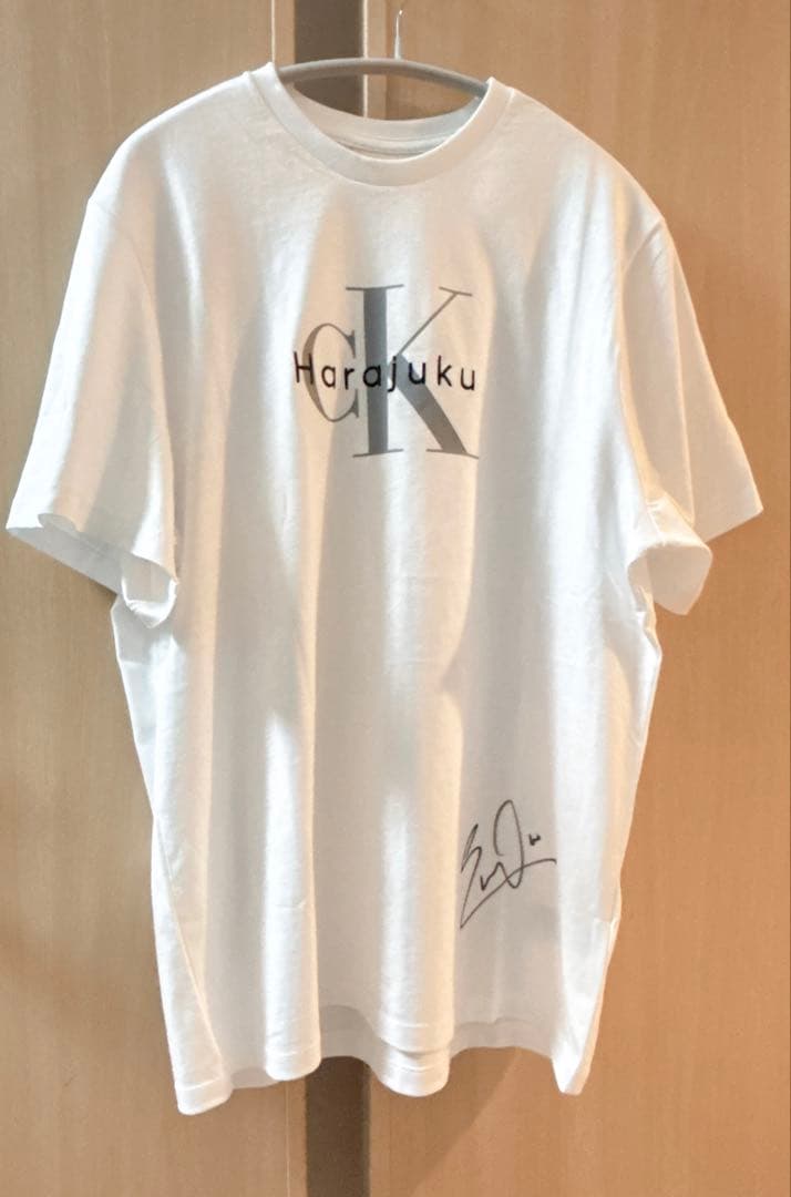 CHA EUN-WOO 　チャウヌ　CK サイン入りのTシャツ