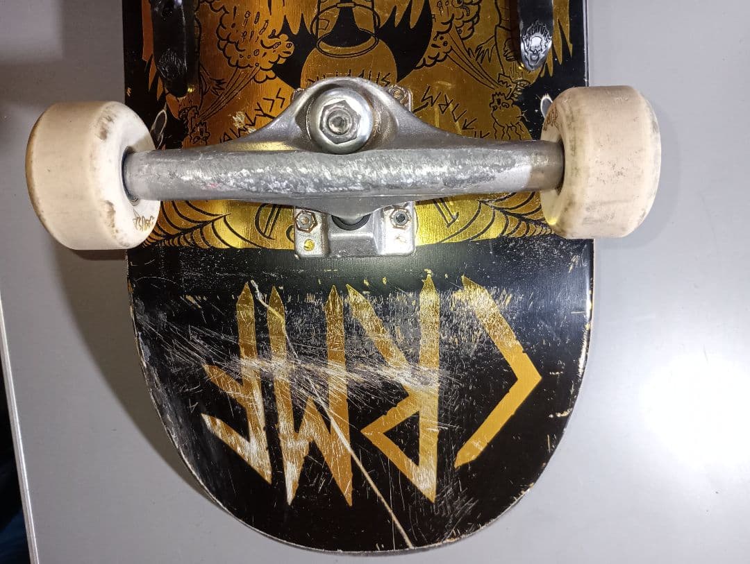 CREATURE ジョン・ワージントン スケボー 中古品