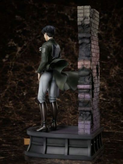 進撃の巨人　F:NEX　完全受注生産限定　リヴァイ　バースデー　フィギュア